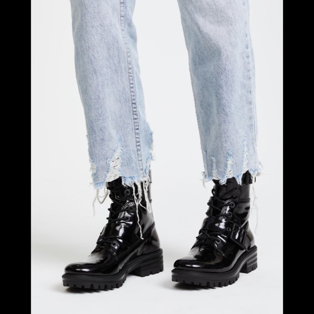 Kendall + Kylie Eliya Black Leather Lace Up Lug Sole Boots‎ size 8.5